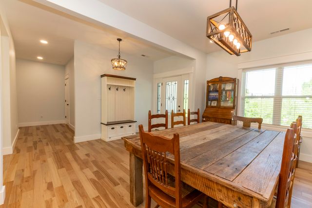 56 East Golden Island, Nancy, KY 42544