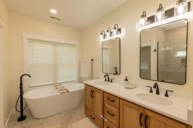 56 East Golden Island, Nancy, KY 42544