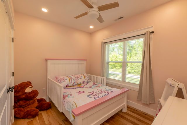 56 East Golden Island, Nancy, KY 42544