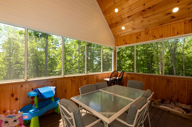 56 East Golden Island, Nancy, KY 42544