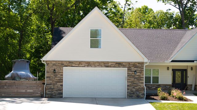 56 East Golden Island, Nancy, KY 42544