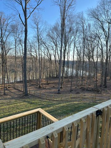 56 East Golden Island, Nancy, KY 42544