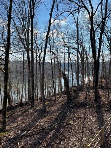 56 East Golden Island, Nancy, KY 42544