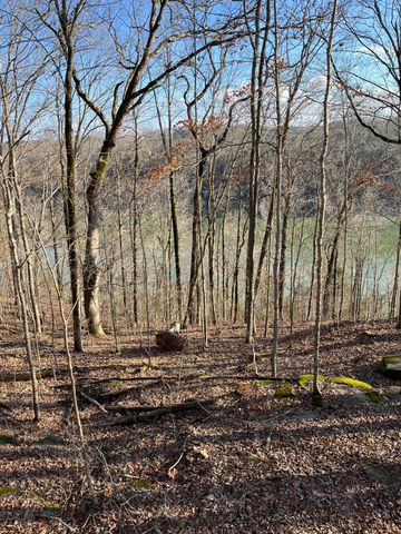 56 East Golden Island, Nancy, KY 42544