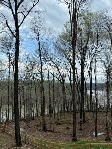 56 East Golden Island, Nancy, KY 42544