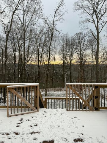 56 East Golden Island, Nancy, KY 42544