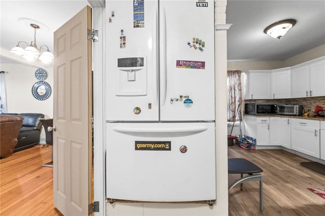 18 Crowninshield Street, Providence, RI 02909