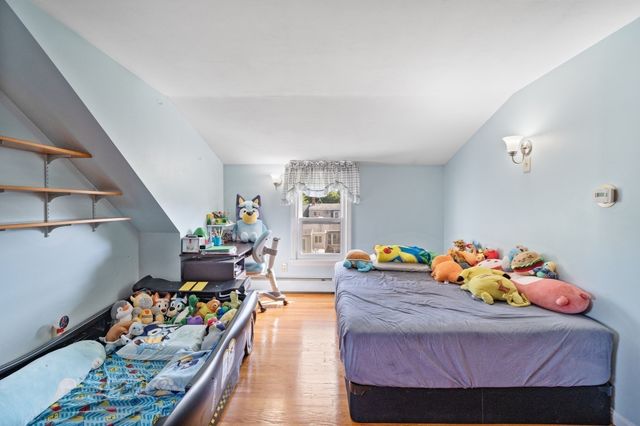 389 Abbott St, Springfield, MA 01118