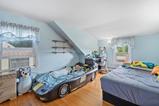 389 Abbott St, Springfield, MA 01118