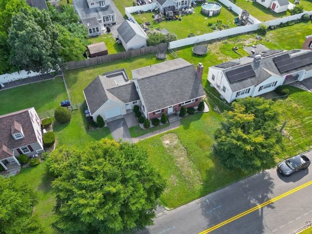 389 Abbott St, Springfield, MA 01118