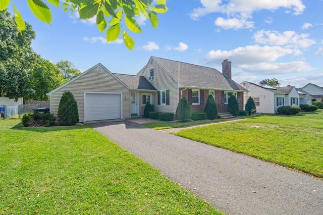 389 Abbott St, Springfield, MA 01118