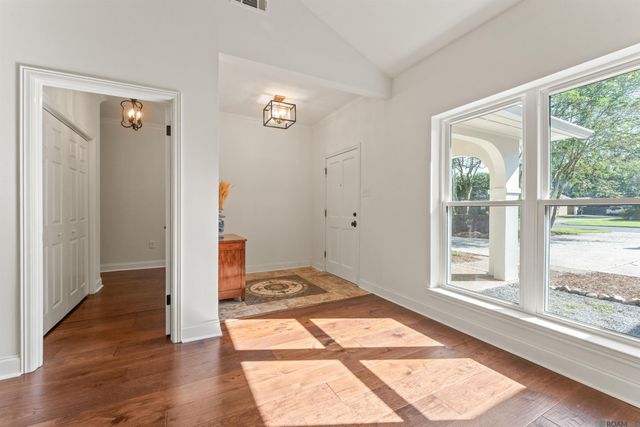 6020 Belle Grove Dr, Baton Rouge, LA 70820