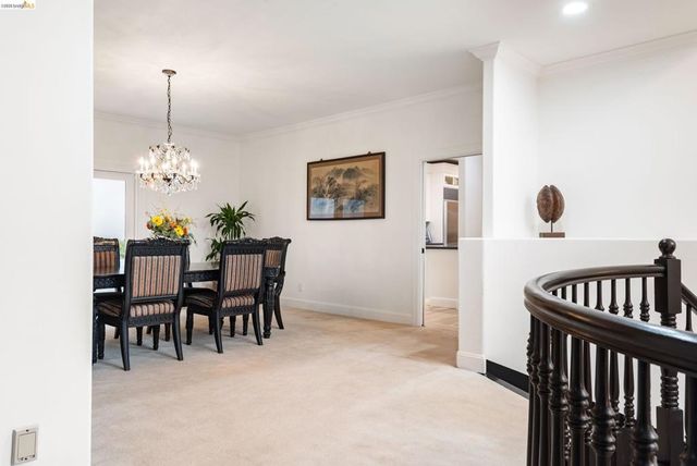 6036 Mazuela Dr, Oakland, CA 94611