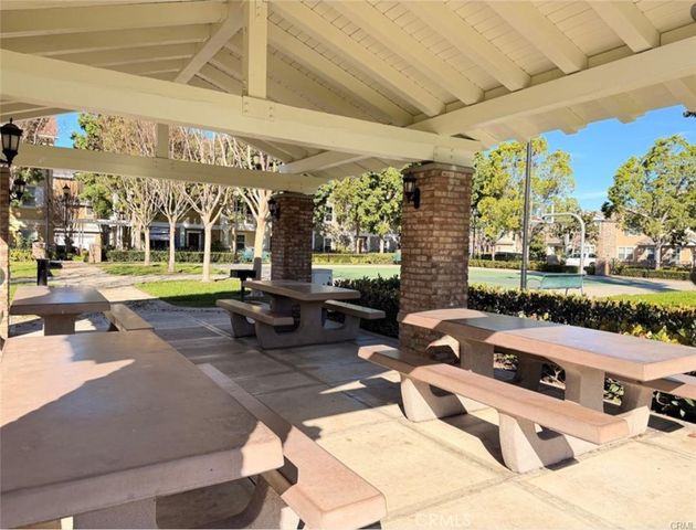 1413 Manchester Way, Tustin, CA 92782