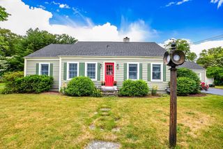 15 George, Dartmouth, MA 02748