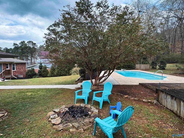 1905 Wyeth Drive, Guntersville, AL 35976