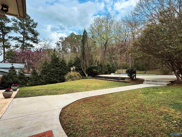 1905 Wyeth Drive, Guntersville, AL 35976