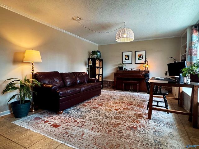 1905 Wyeth Drive, Guntersville, AL 35976