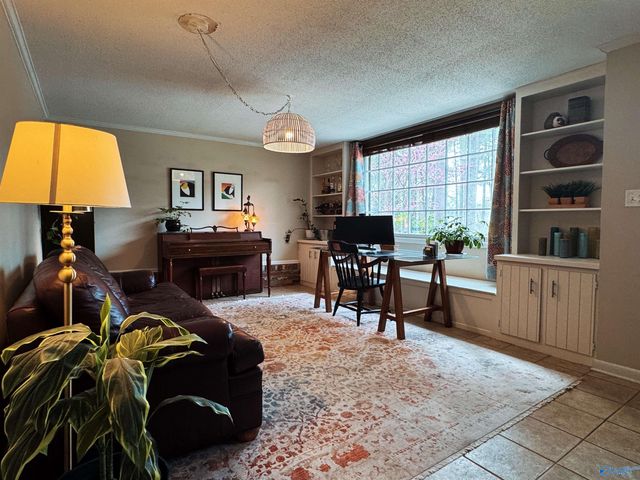 1905 Wyeth Drive, Guntersville, AL 35976