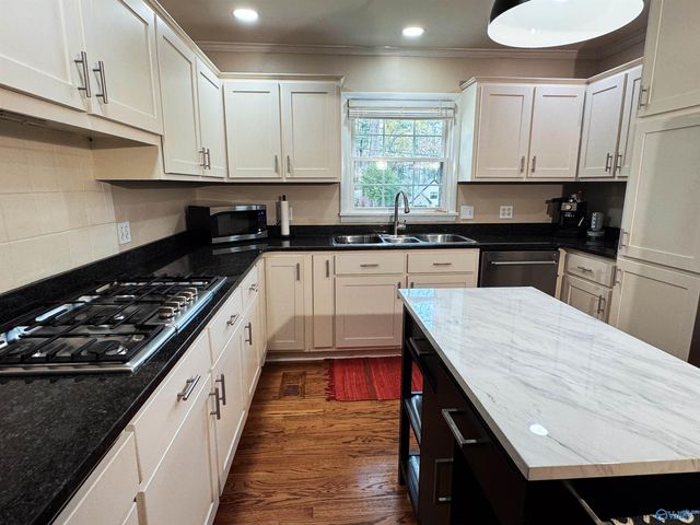 1905 Wyeth Drive, Guntersville, AL 35976