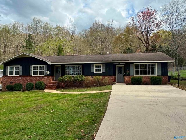 1905 Wyeth Drive, Guntersville, AL 35976