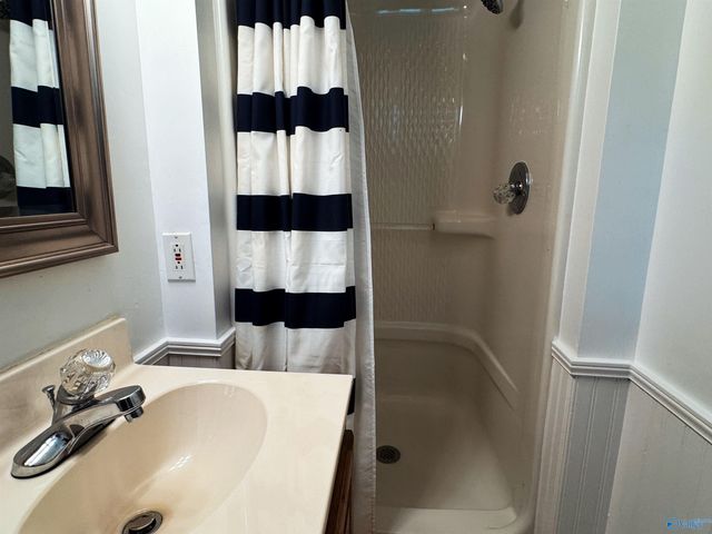 1905 Wyeth Drive, Guntersville, AL 35976