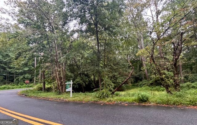 8 N Poplar Street, Fairburn, GA 30213