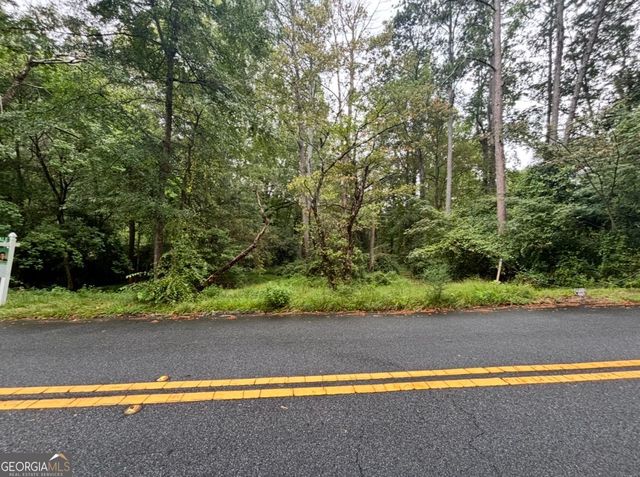 8 N Poplar Street, Fairburn, GA 30213