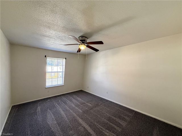 3826 Country Club Road K, Winston-salem, NC 27104