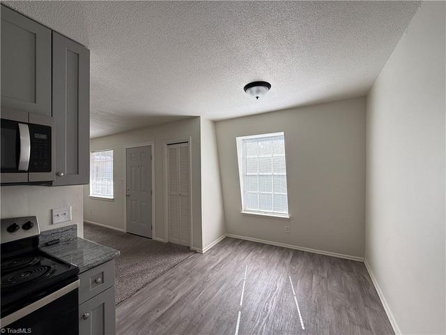 3826 Country Club Road K, Winston-salem, NC 27104