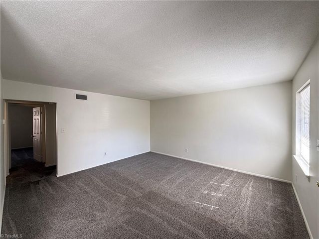 3826 Country Club Road K, Winston-salem, NC 27104