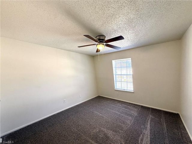 3826 Country Club Road K, Winston-salem, NC 27104