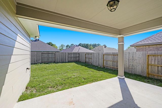 14375 N Summerchase Circle, Willis, TX 77318