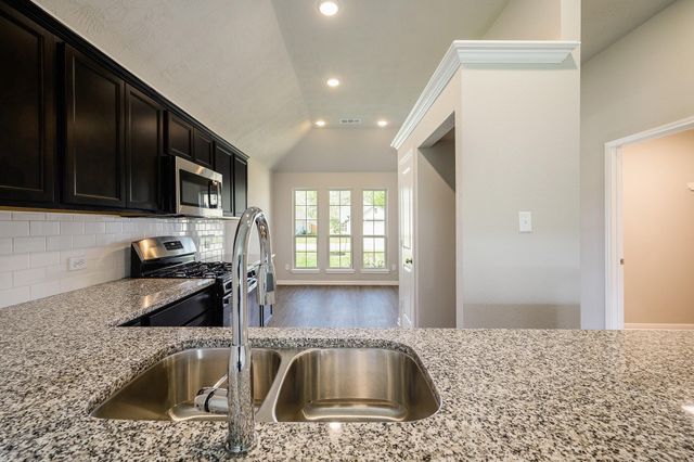 14375 N Summerchase Circle, Willis, TX 77318