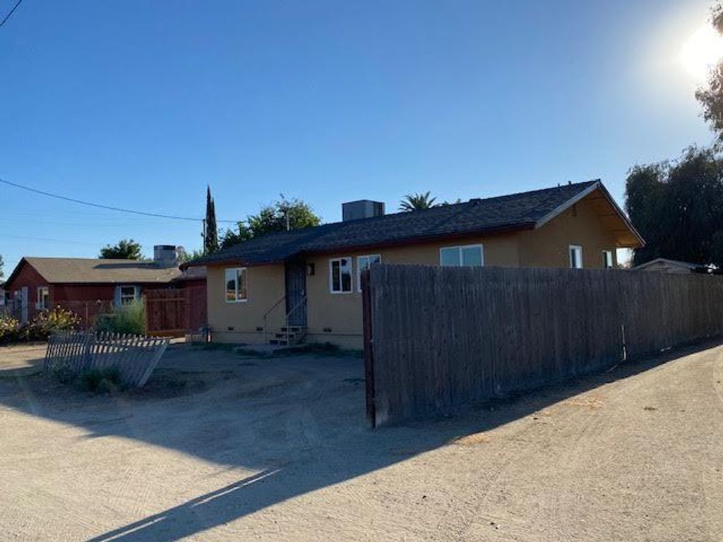 16847 Rd168, Tulare, CA 93274