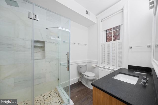 2134 R ST NW, Washington, DC 20008