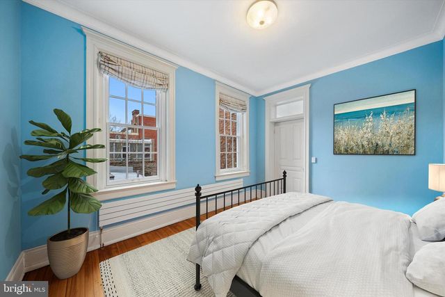 2134 R ST NW, Washington, DC 20008