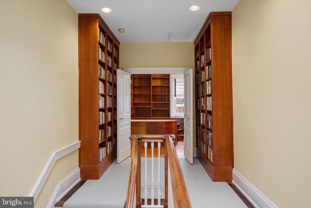 2134 R ST NW, Washington, DC 20008