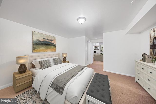 2134 R ST NW, Washington, DC 20008