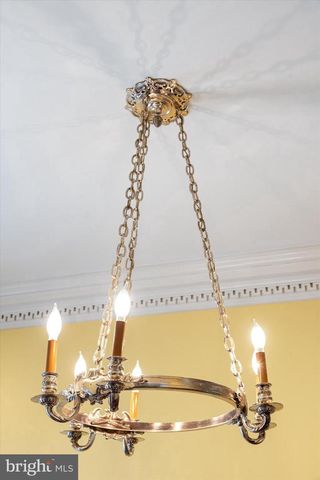 2134 R ST NW, Washington, DC 20008