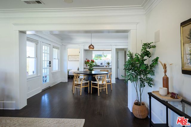 2238 W 28th Street, Los Angeles, CA 90018