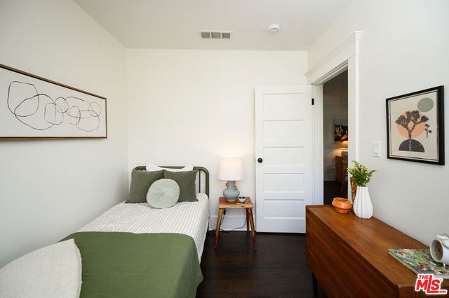 2238 W 28th Street, Los Angeles, CA 90018