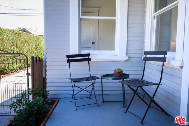 2238 W 28th Street, Los Angeles, CA 90018