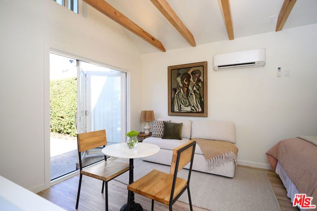 2238 W 28th Street, Los Angeles, CA 90018