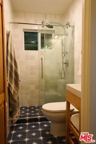 2238 W 28th Street, Los Angeles, CA 90018
