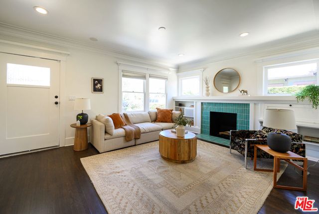 2238 W 28th Street, Los Angeles, CA 90018