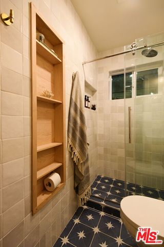 2238 W 28th Street, Los Angeles, CA 90018