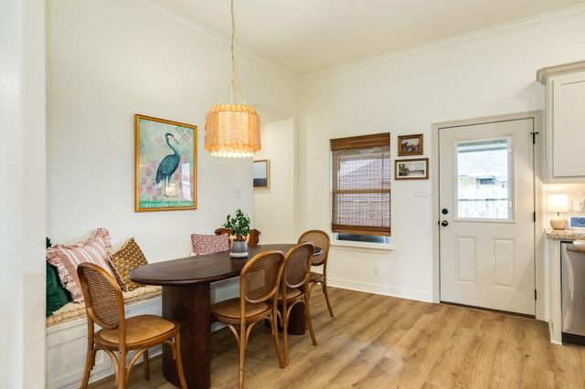 321 Yorktown Avenue, Clute, TX 77531