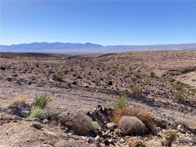 015 Bullhead Parkway, Bullhead City, AZ 86442