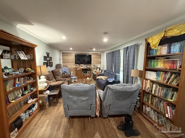 4666 N 9th Ave, Pensacola, FL 32503